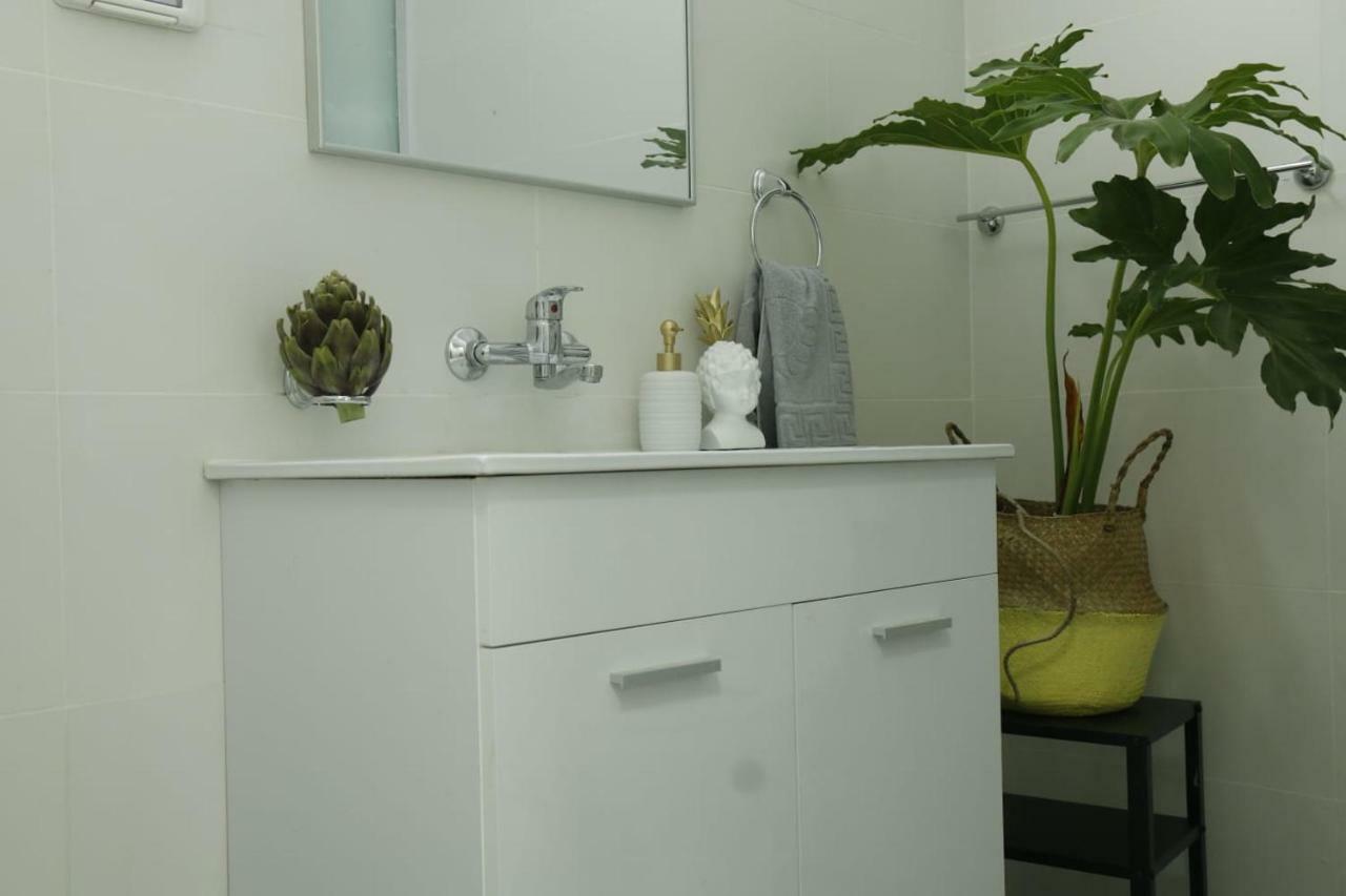 Artichoke Boutique Apartment Хайфа Екстериор снимка