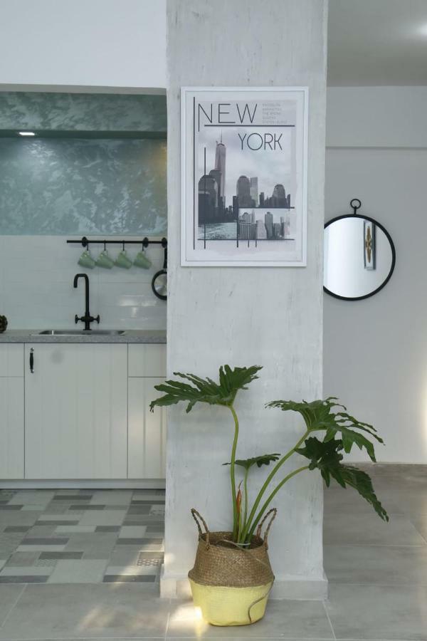 Artichoke Boutique Apartment Хайфа Екстериор снимка